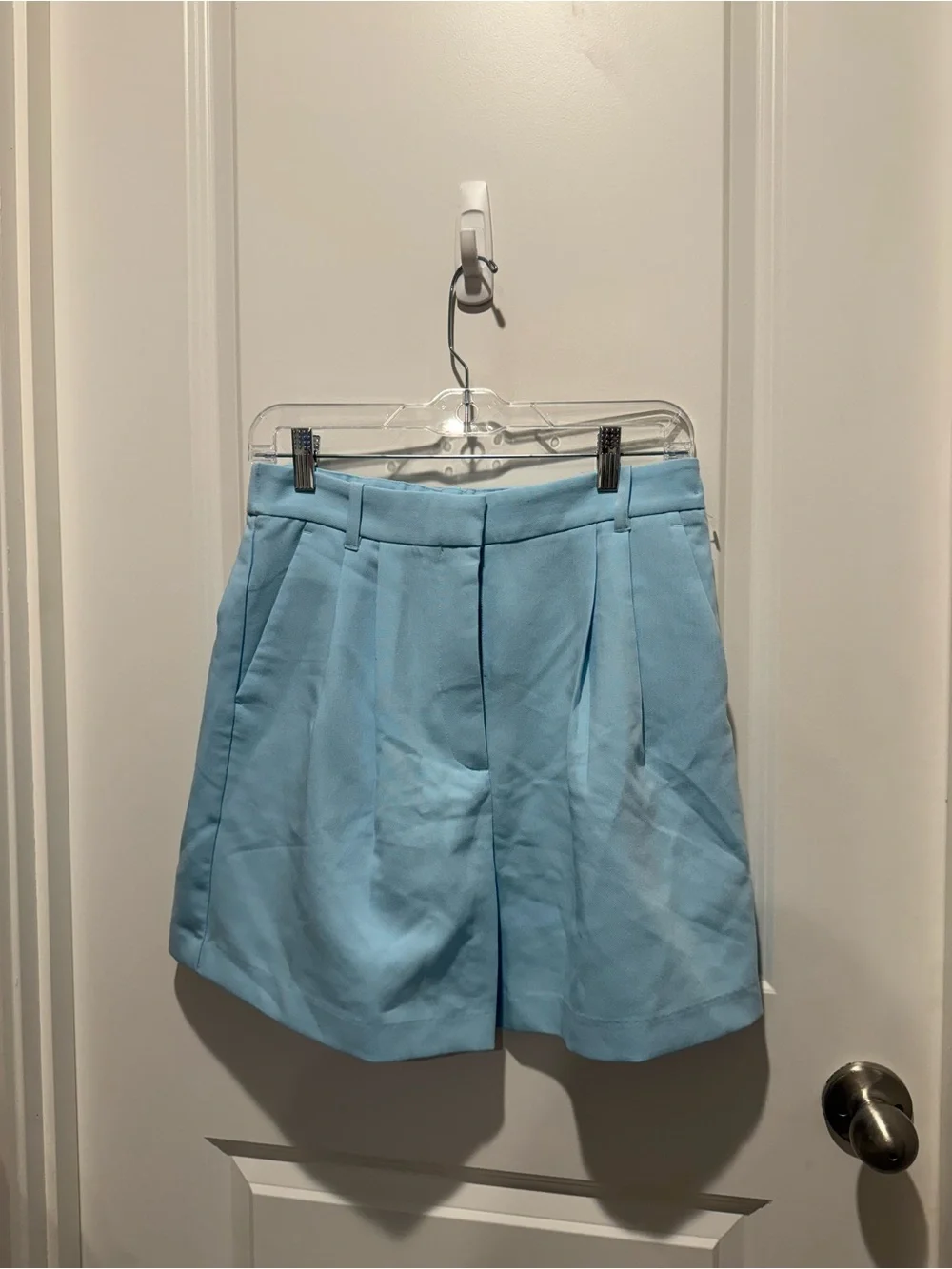 NWT Abercrombie & Fitch Sloane Light Blue High-Rise Pleated Shorts